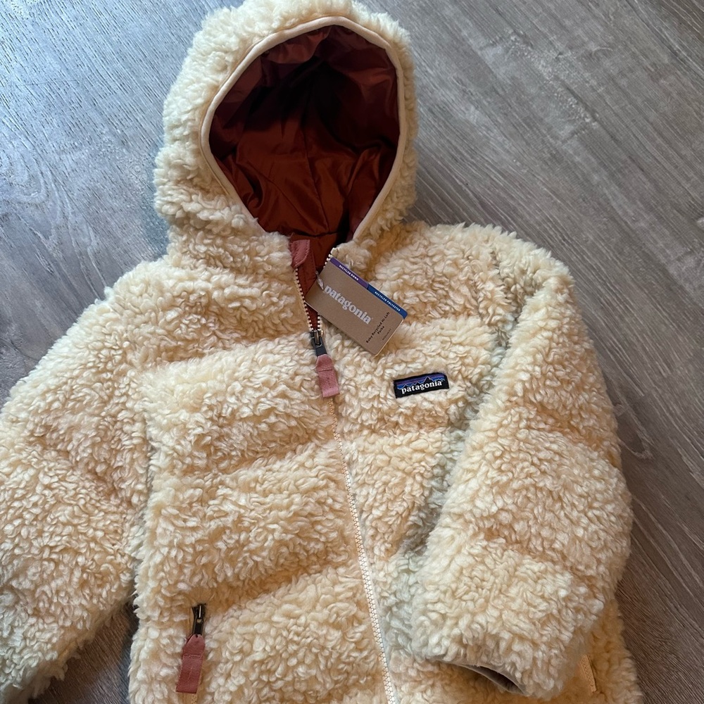NEW! Patagonia 5T Recycled Hi Loft Parka Sherpa Jacket | Oyster White